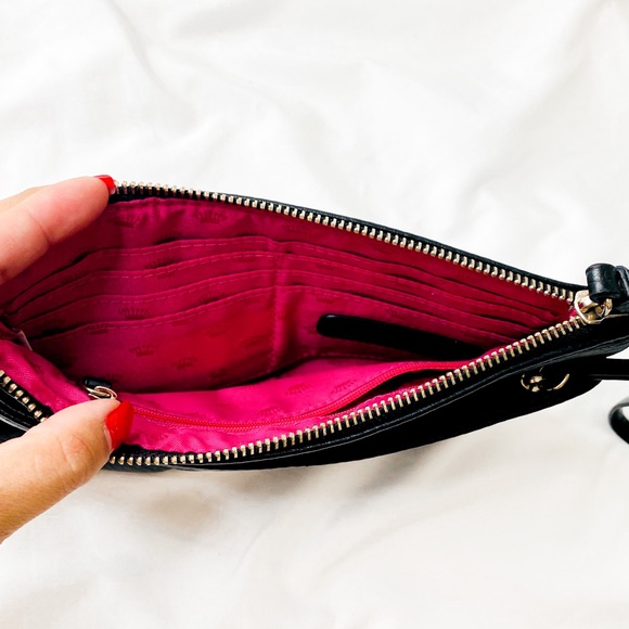 Juicy Couture black leather wristlet/ clutch - Picture 5 of 9